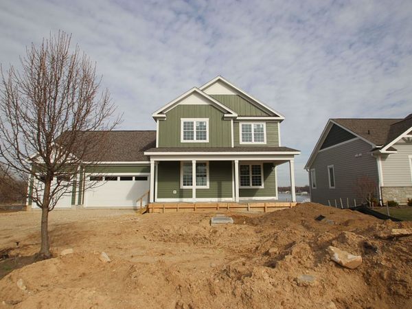 40609 N North Newport Drive, Antioch, IL 60002