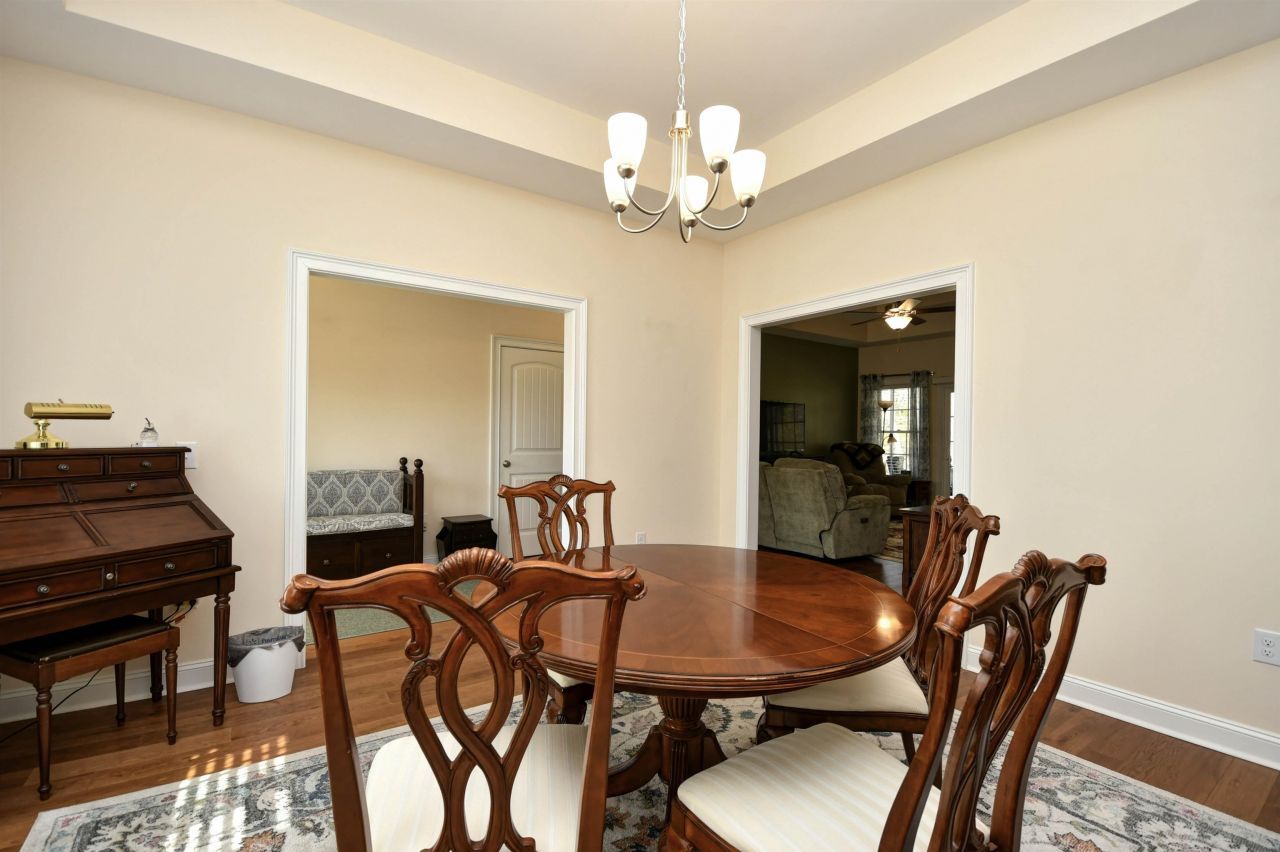 3901 Ridgewood Dr. Photo 15