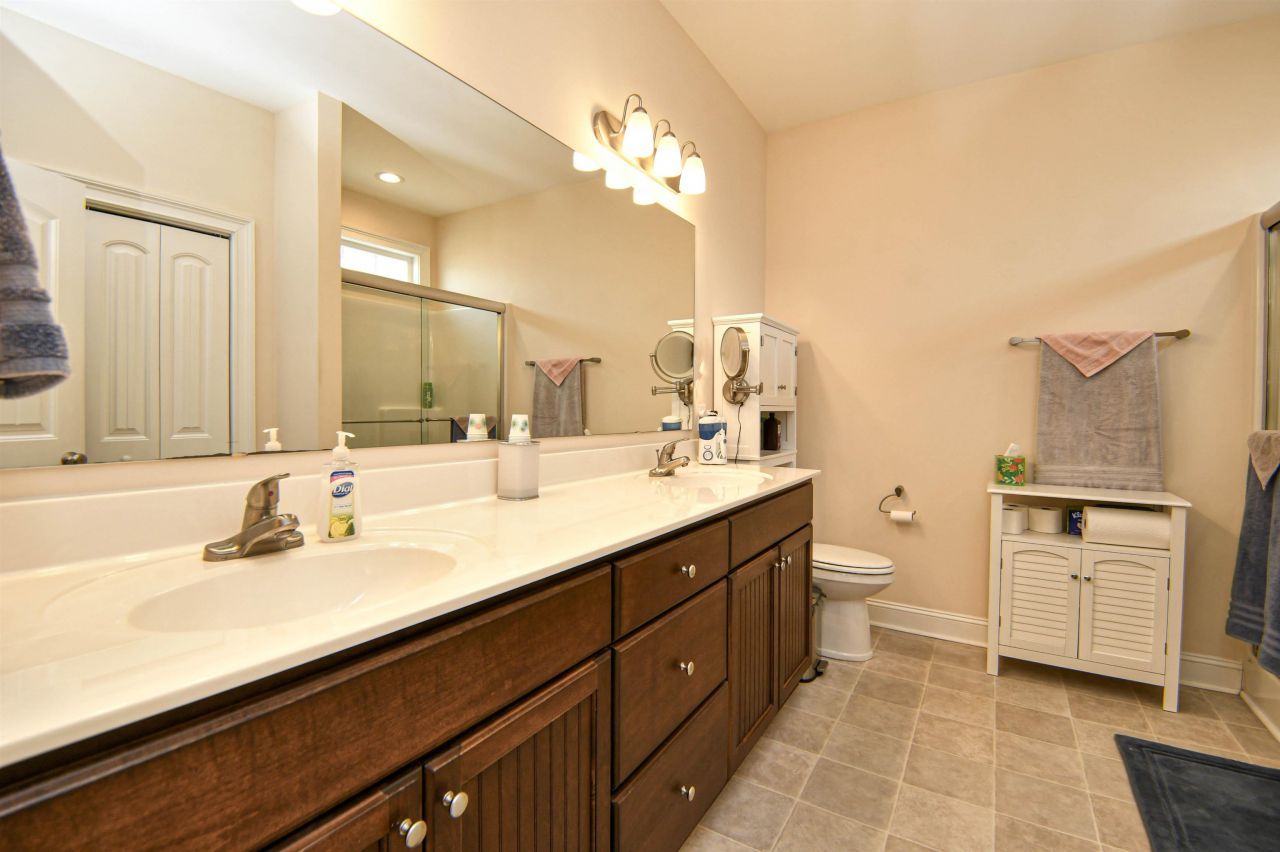 3901 Ridgewood Dr. Photo 21