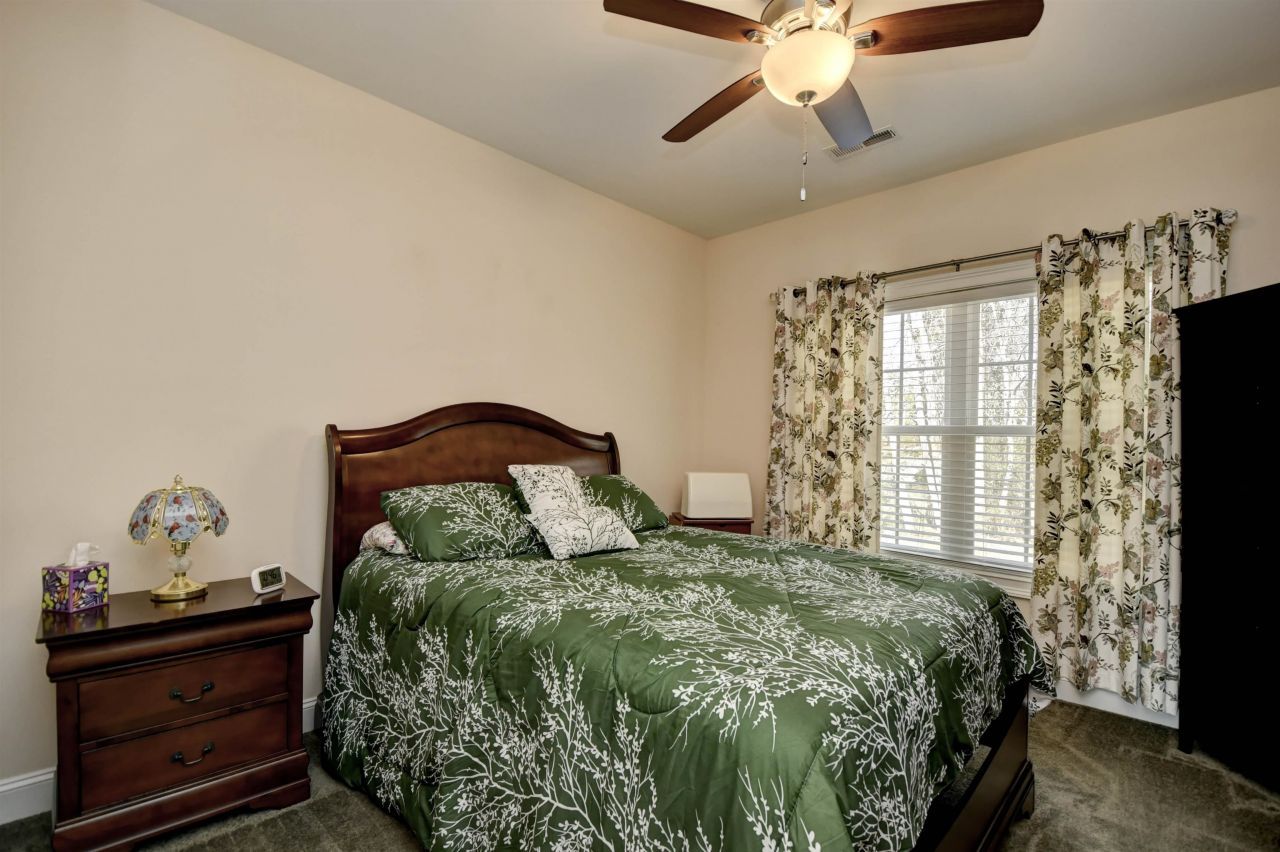 3901 Ridgewood Dr. Photo 23