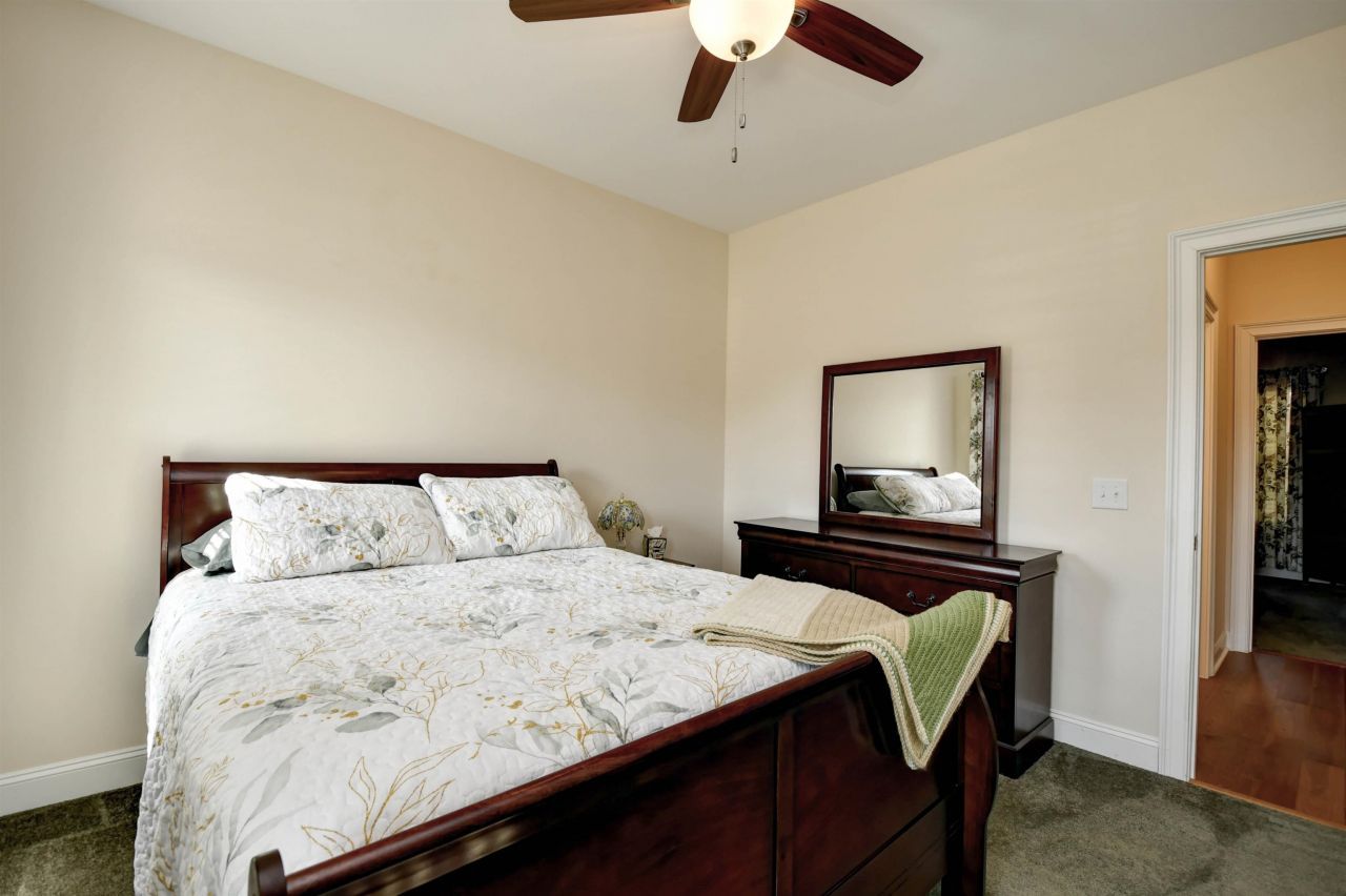 3901 Ridgewood Dr. Photo 27