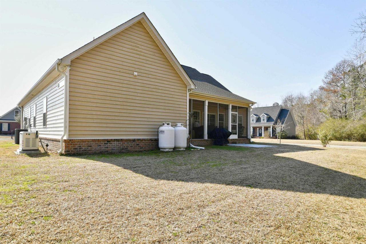 3901 Ridgewood Dr. Photo 37