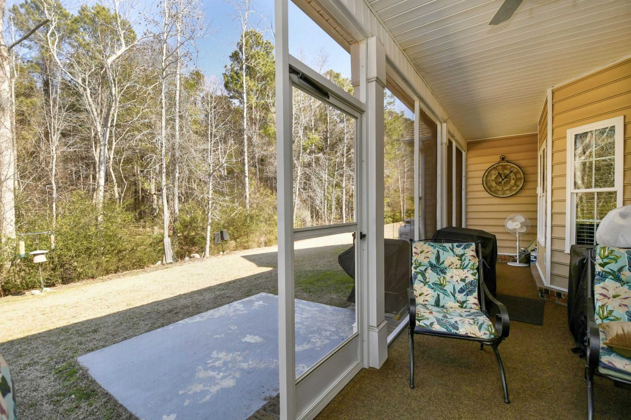 3901 Ridgewood Dr. Photo 40