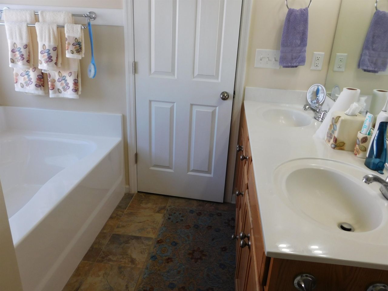 1121 Augustus Dr. Photo 15