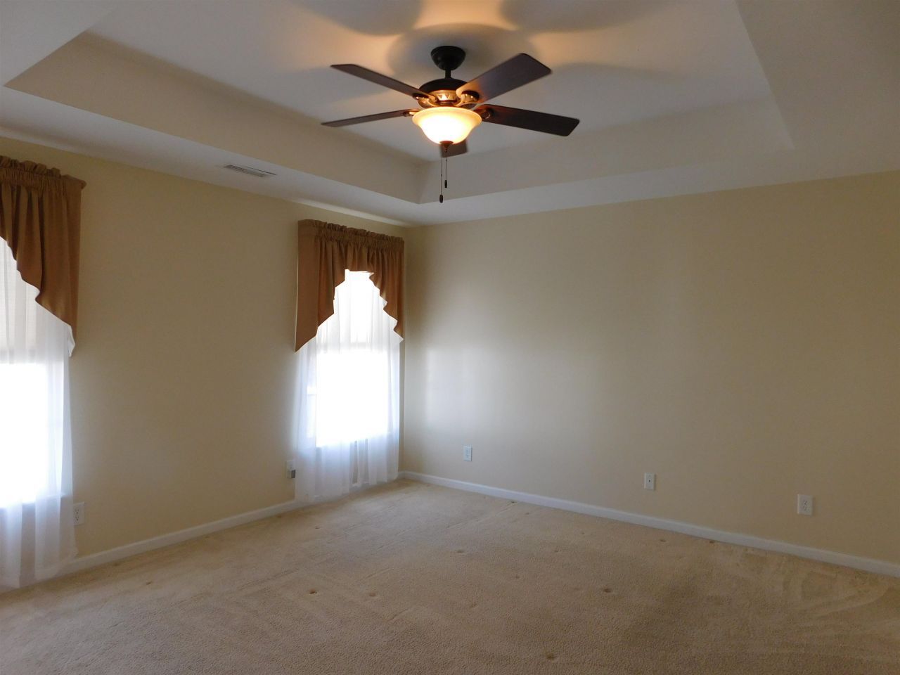 1121 Augustus Dr. Photo 17