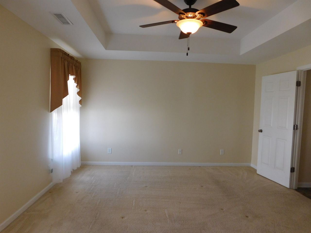 1121 Augustus Dr. Photo 18