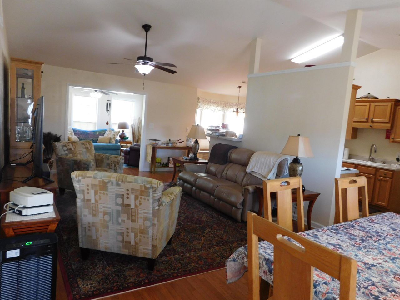 1121 Augustus Dr. Photo 5