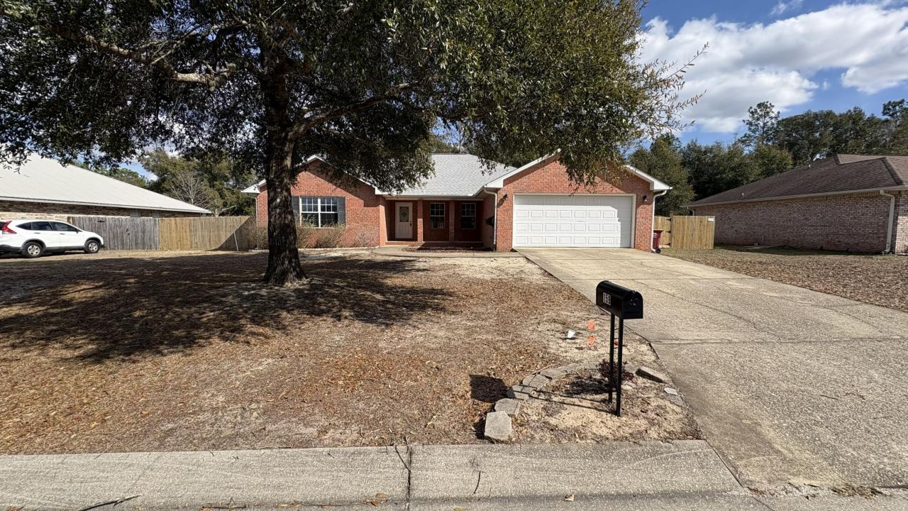 159 Conquest Avenue, Crestview, FL 32536 Main Photo