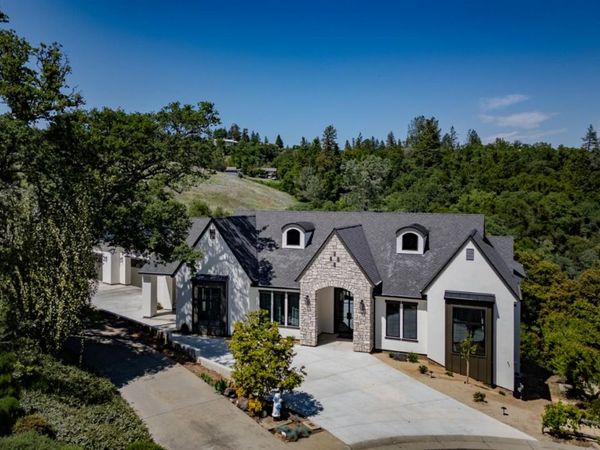 13628 Finch Ct, Auburn, CA 95603