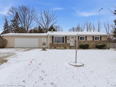7960 Beard Road, Burns Twp, MI 48418