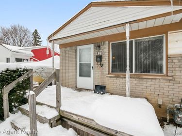 520 Linda Vista Drive, Pontiac, MI 48342