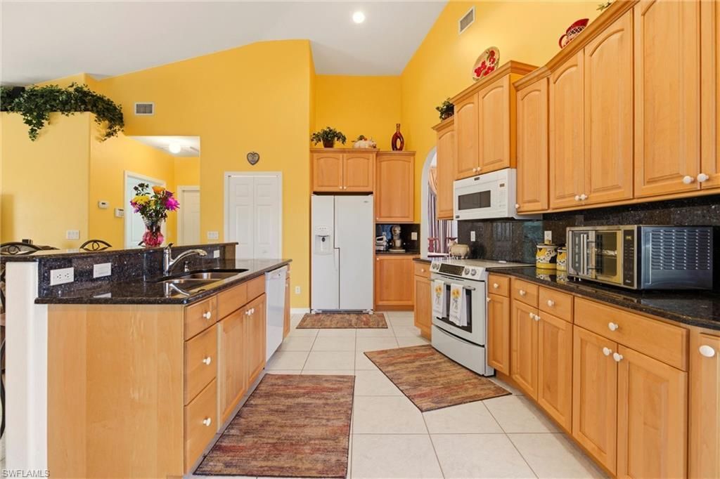 126 Nicholas Pkwy W, Cape Coral, FL 33991 Photo