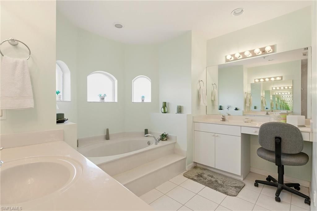126 Nicholas Pkwy W, Cape Coral, FL 33991 Photo