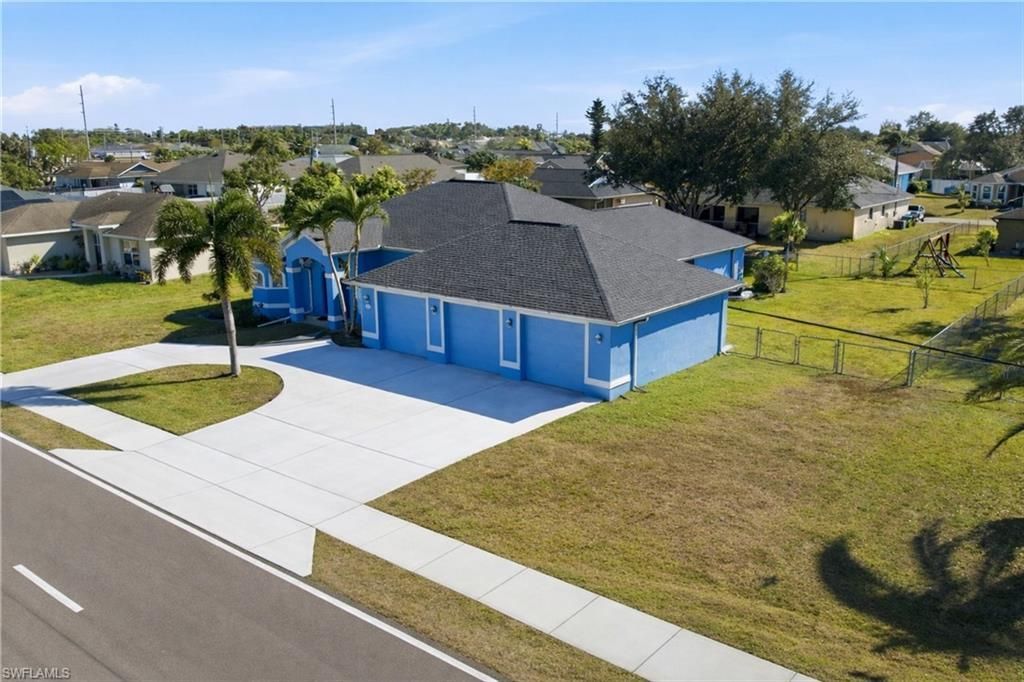 126 Nicholas Pkwy W, Cape Coral, FL 33991 Photo