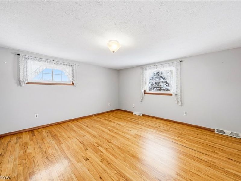 30302 Overlook Drive, Wickliffe, OH 44092 Photo 21