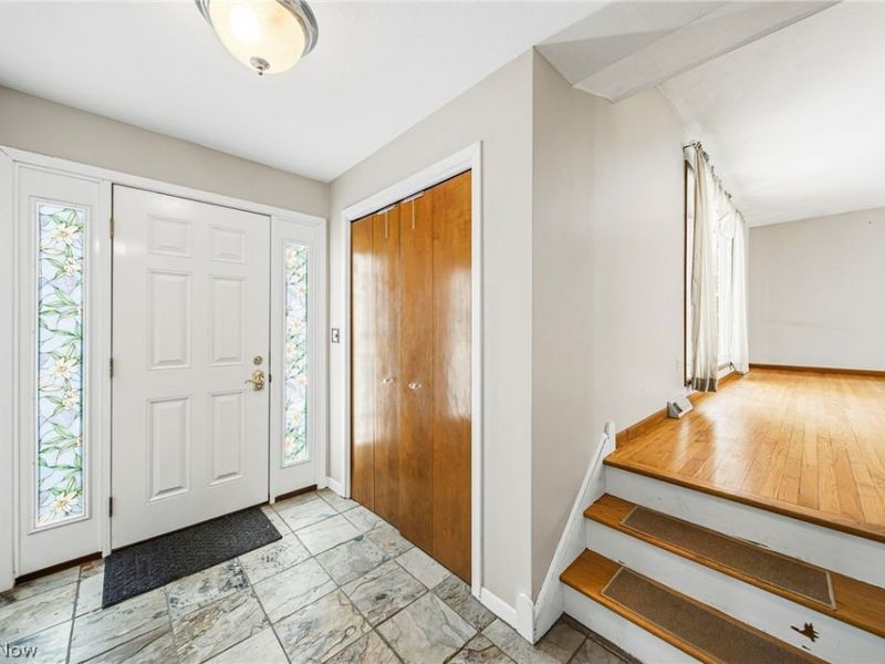 30302 Overlook Drive, Wickliffe, OH 44092 Photo 5