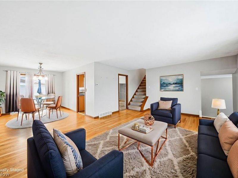 30302 Overlook Drive, Wickliffe, OH 44092 Photo 6