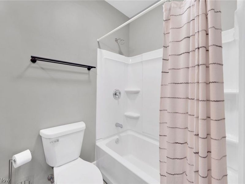 407 Barker Street, Wellington, OH 44090 Photo 17