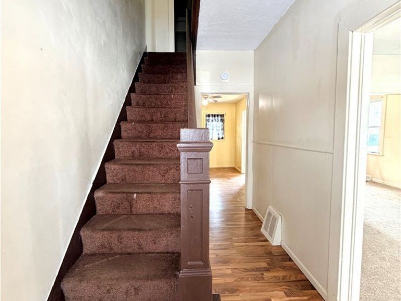 1794 E 33rd Street, Lorain, OH 44055 Photo 6