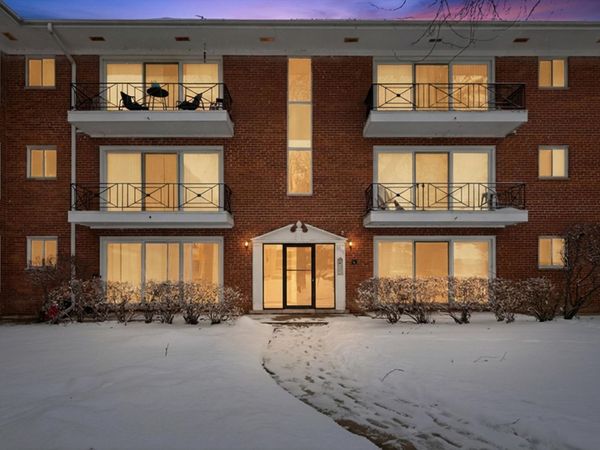 Unit 103, Skokie, IL 60076