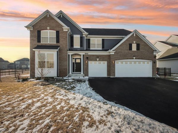 1842 Coralito Lane, Elgin, IL 60124