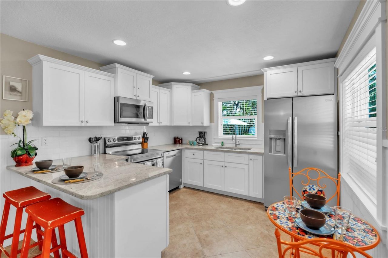 205 Peacock Lane, Unit A, Holmes Beach, FL 34217 Photo