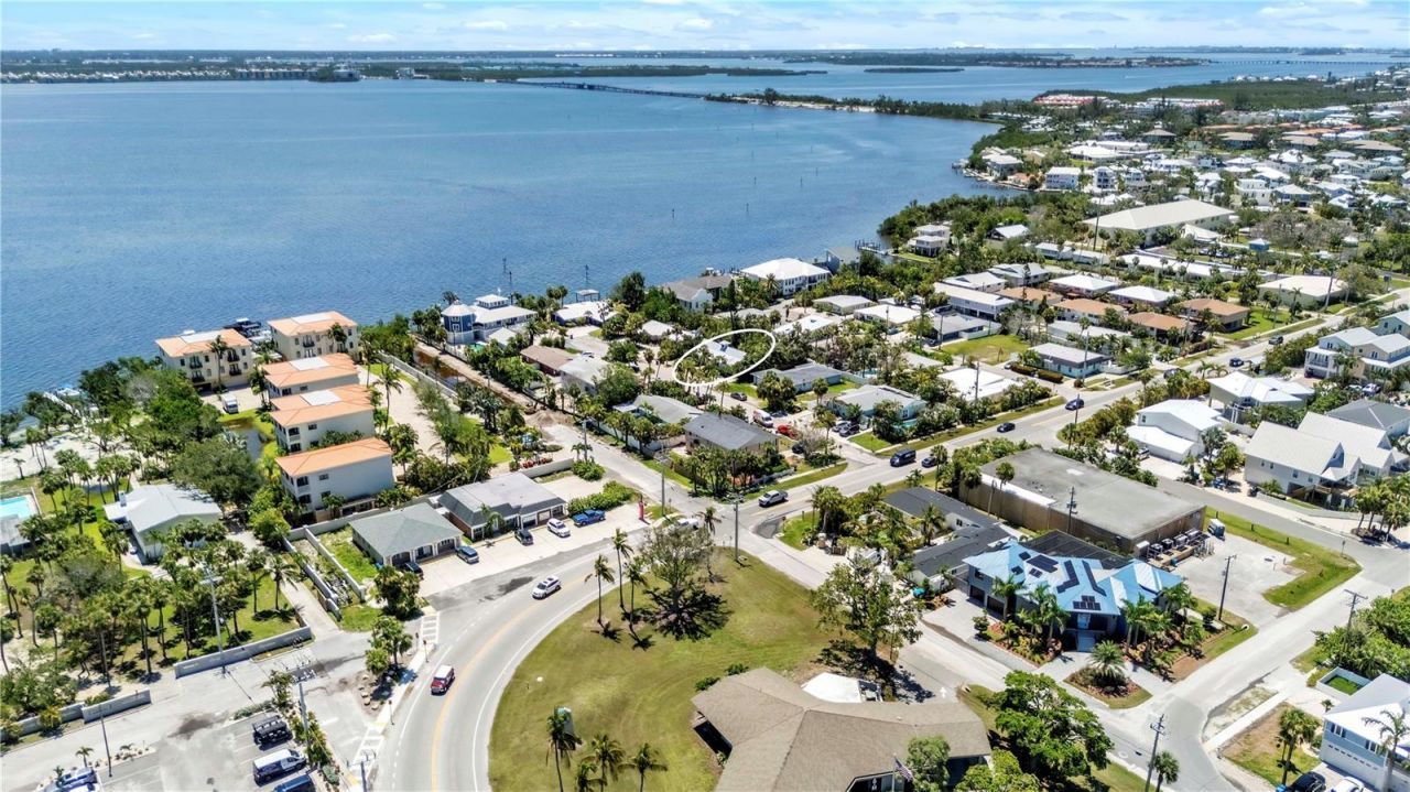 205 Peacock Lane, Unit A, Holmes Beach, FL 34217 Photo