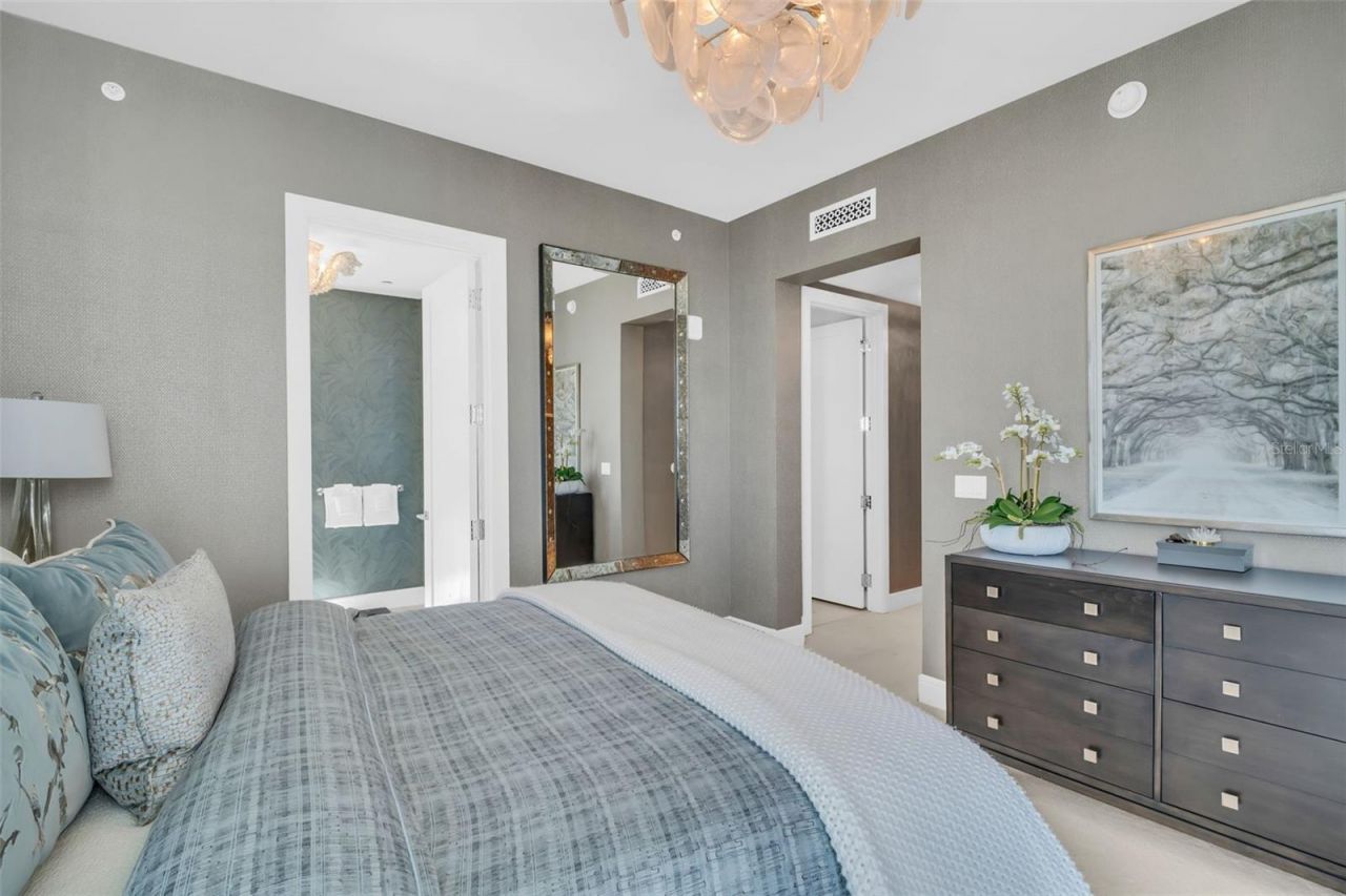 100 1st Avenue N, Unit 3001, Saint Petersburg, FL 33701 Photo