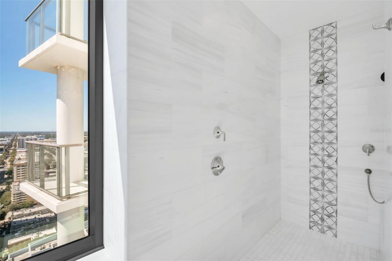 100 1st Avenue N, Unit 3001, Saint Petersburg, FL 33701 Photo