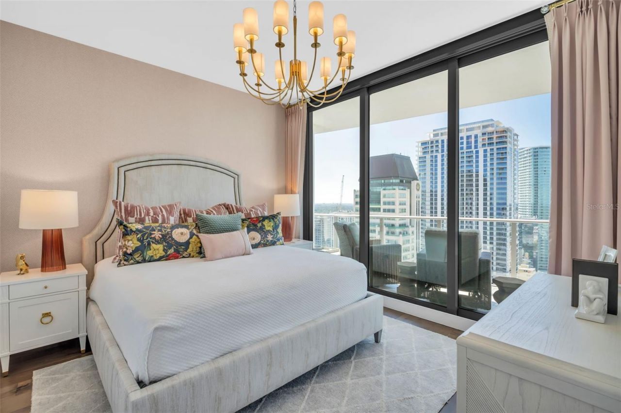 100 1st Avenue N, Unit 3001, Saint Petersburg, FL 33701 Photo