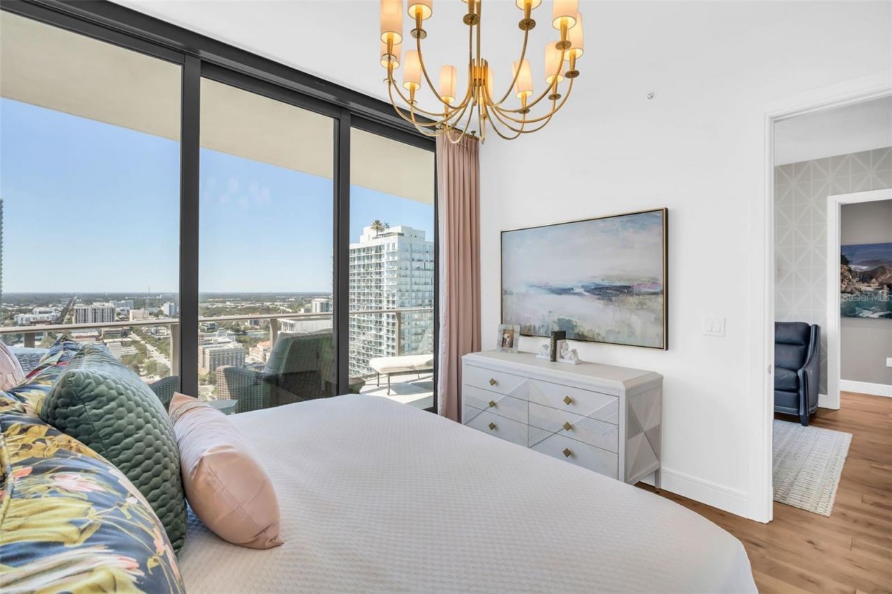 100 1st Avenue N, Unit 3001, Saint Petersburg, FL 33701 Photo