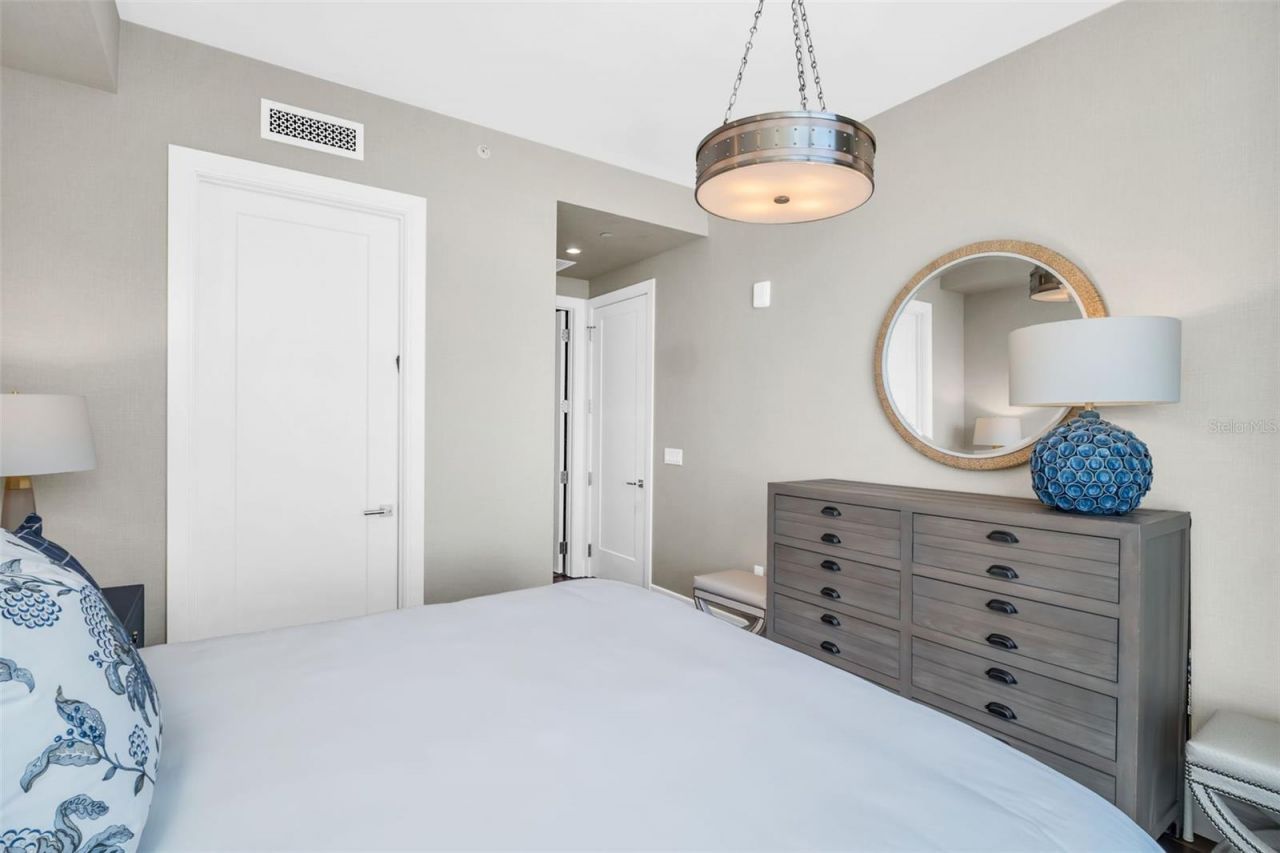 100 1st Avenue N, Unit 3001, Saint Petersburg, FL 33701 Photo