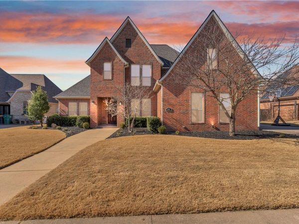 2314 The Peaks Boulevard , Rogers, AR 72758