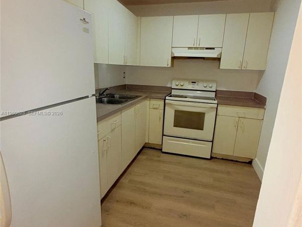 5755 W 20th Ave, Unit 209, Hialeah, FL 33012