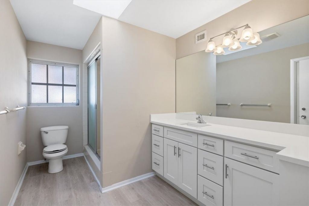 835 Royal Palm Place, Vero Beach, FL 32960 Photo