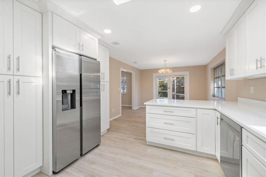 835 Royal Palm Place, Vero Beach, FL 32960 Photo