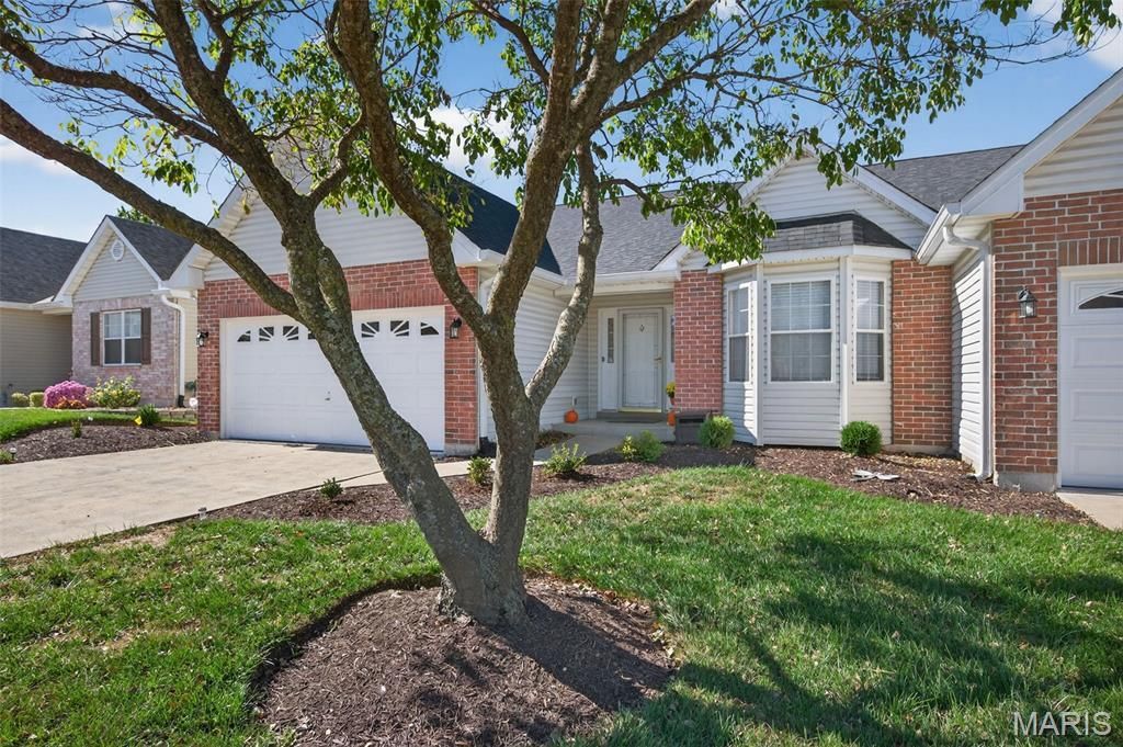31 Piepers Glen Court, O Fallon, MO 63366 Main Photo