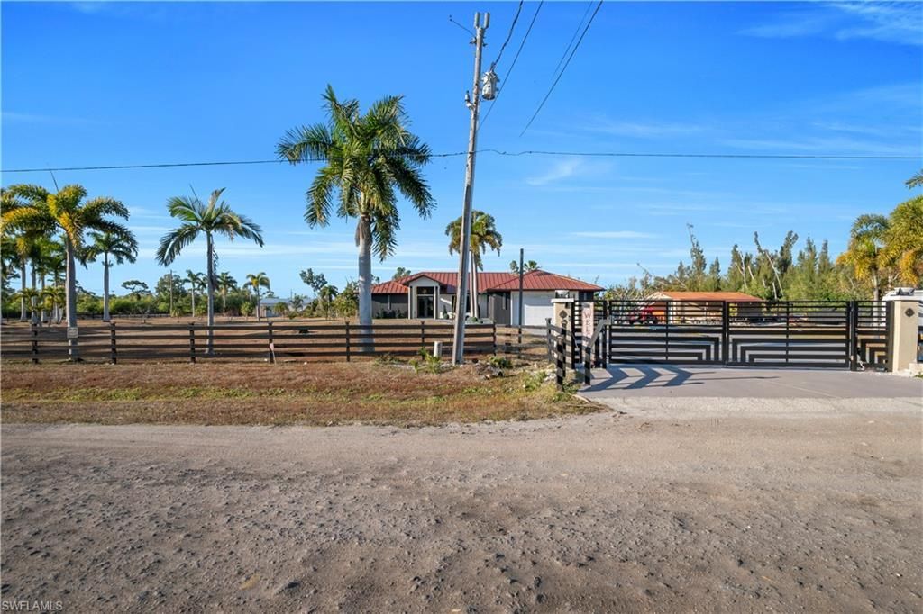 4882 Woodstock Rd , Saint James City, FL 33956 Photo