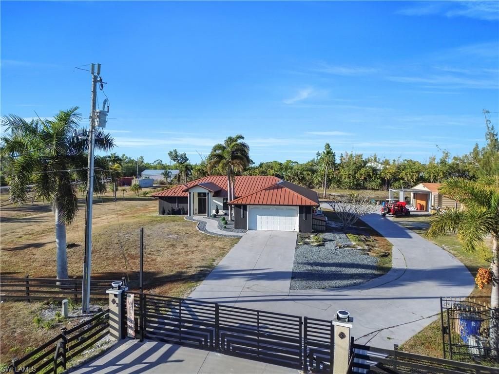 4882 Woodstock Rd , Saint James City, FL 33956 Photo