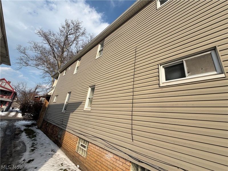 11421 Headley Avenue, Cleveland, OH 44111 Photo 17