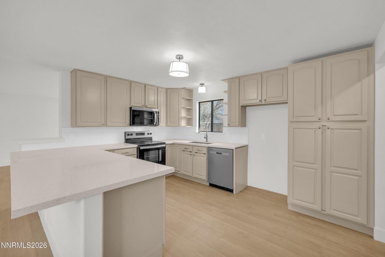 1954 Rio Tinto Drive, Sparks, NV 89434 Photo