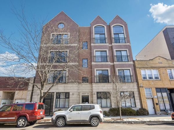 3815 N Kedzie Avenue, Unit 2S, Chicago, IL 60618