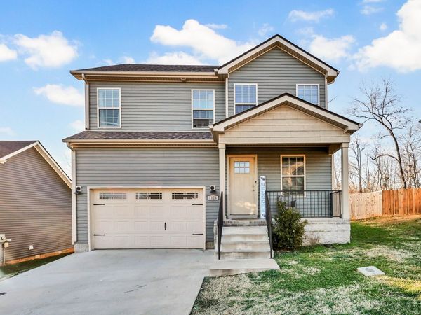 1124 Old Charlotte Trce, Clarksville, TN 37040