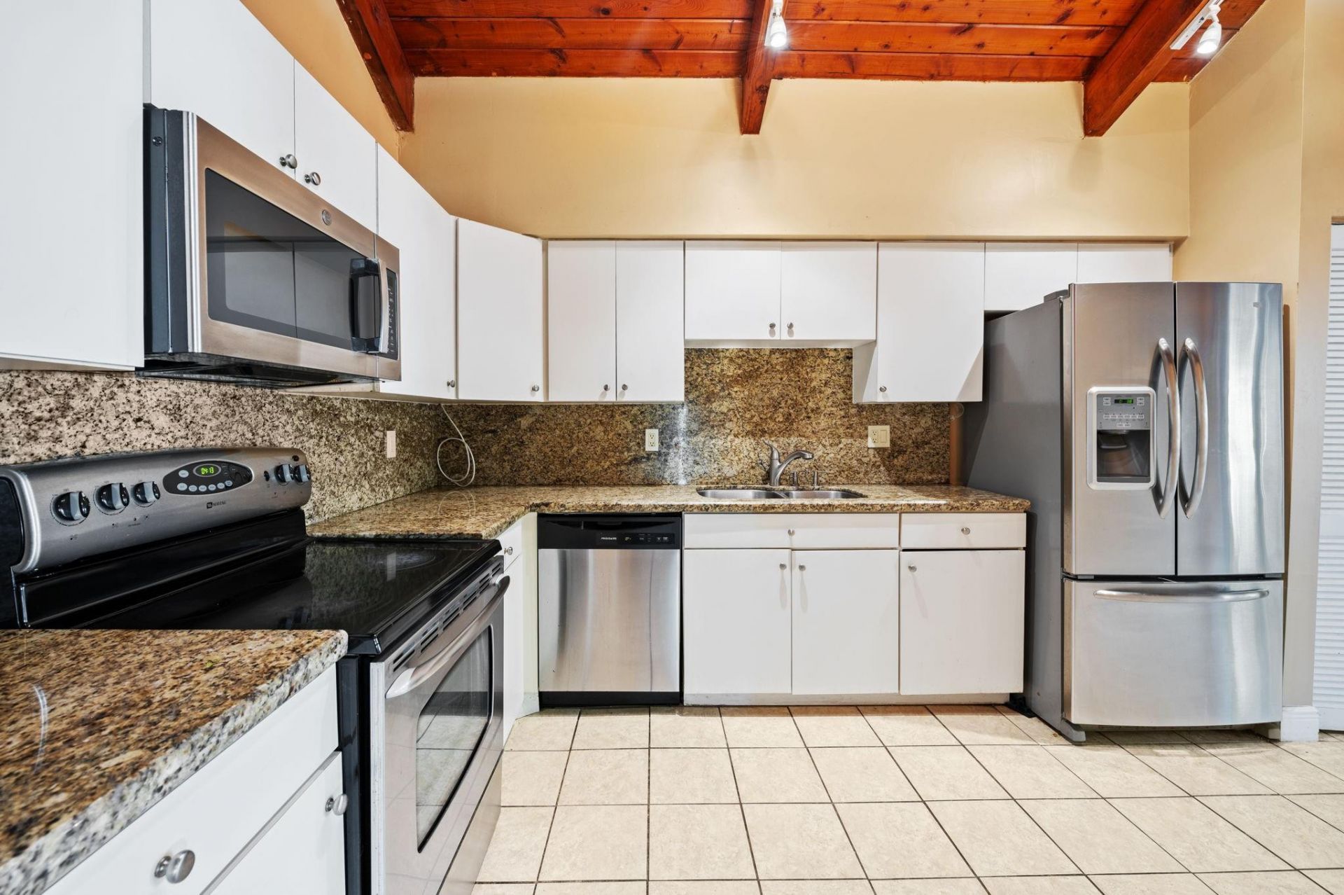 2229 Nova Village Drive, Davie, FL 33317 Photo