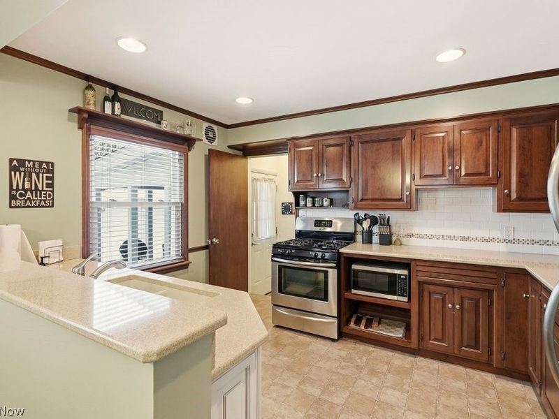 1090 Taft Avenue, Cuyahoga Falls, OH 44223 Photo 27