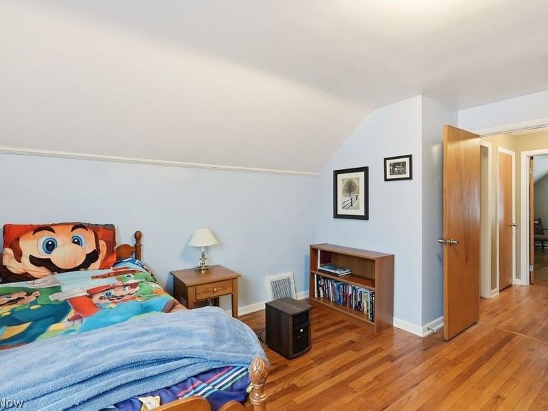 1090 Taft Avenue, Cuyahoga Falls, OH 44223 Photo 42