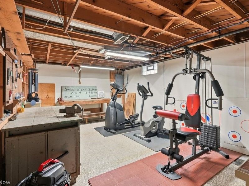 1090 Taft Avenue, Cuyahoga Falls, OH 44223 Photo 46