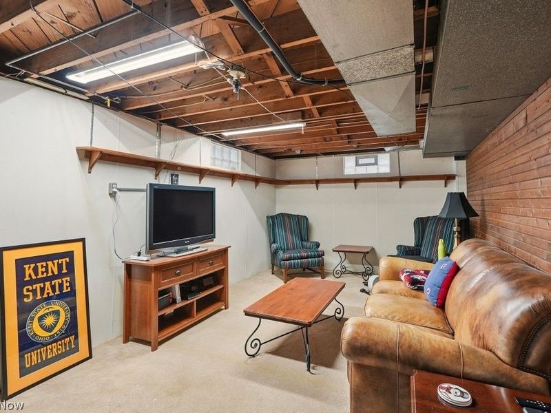 1090 Taft Avenue, Cuyahoga Falls, OH 44223 Photo 48