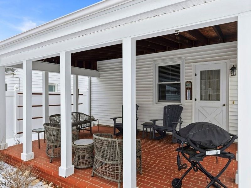 1090 Taft Avenue, Cuyahoga Falls, OH 44223 Photo 9