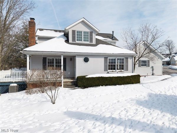 1605 Chapman Way, Unit 14, Broadview Heights, OH 44147